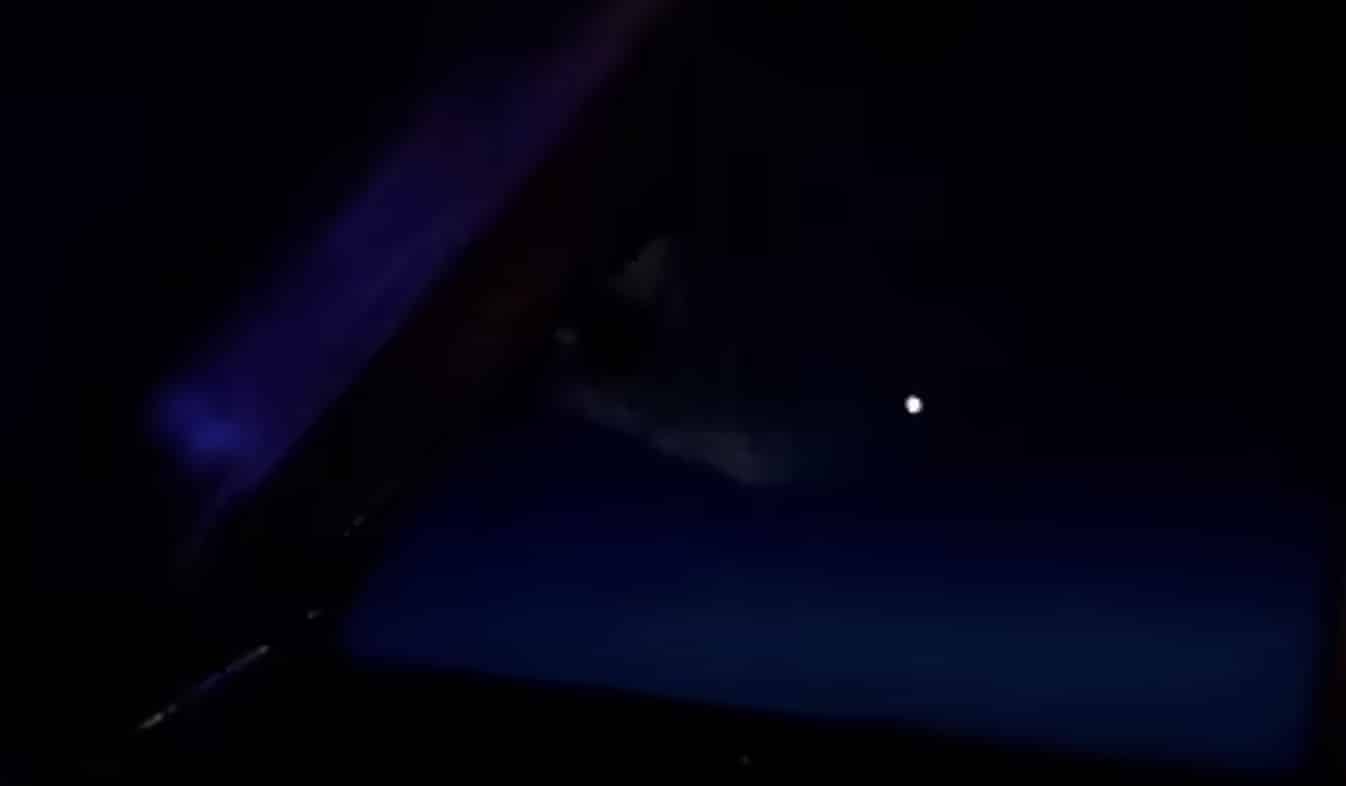 ufo flotte Van Pangemanan - ufo sichtungen piloten